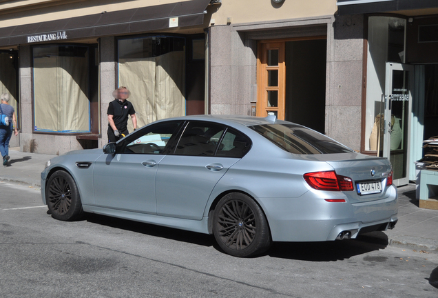 BMW M5 F10 2011