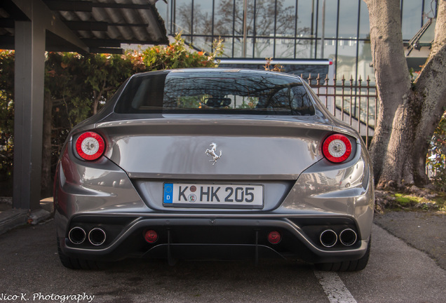 Ferrari FF