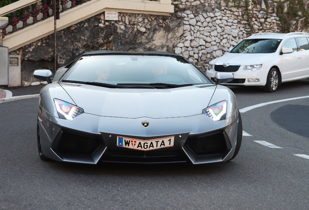 Lamborghini Aventador LP700-4 Roadster