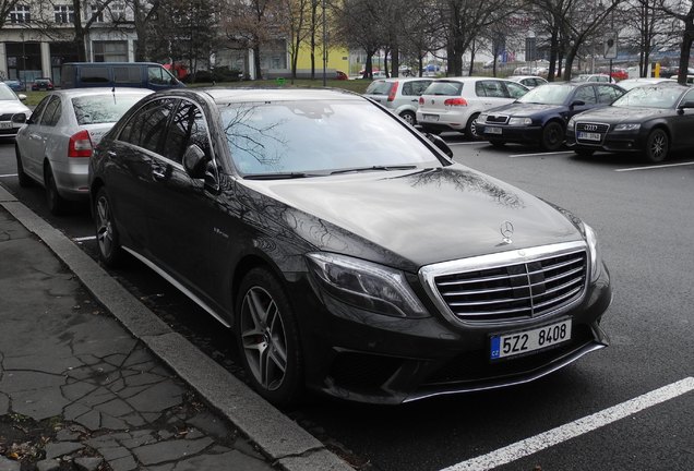 Mercedes-Benz S 63 AMG V222