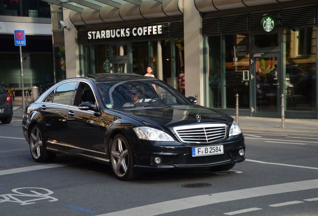 Mercedes-Benz S 63 AMG W221