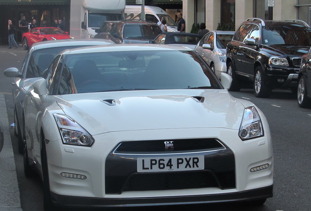 Nissan GT-R 2014