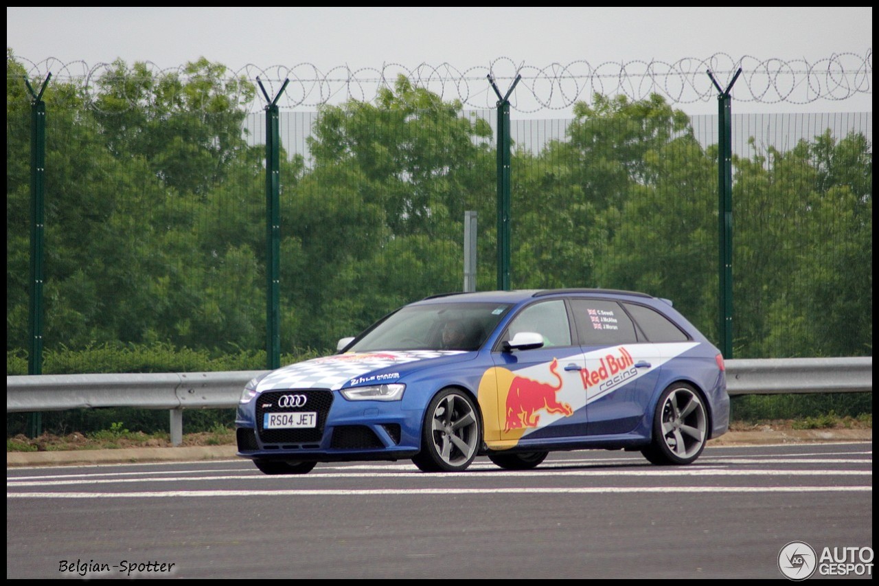 Audi RS4 Avant B8