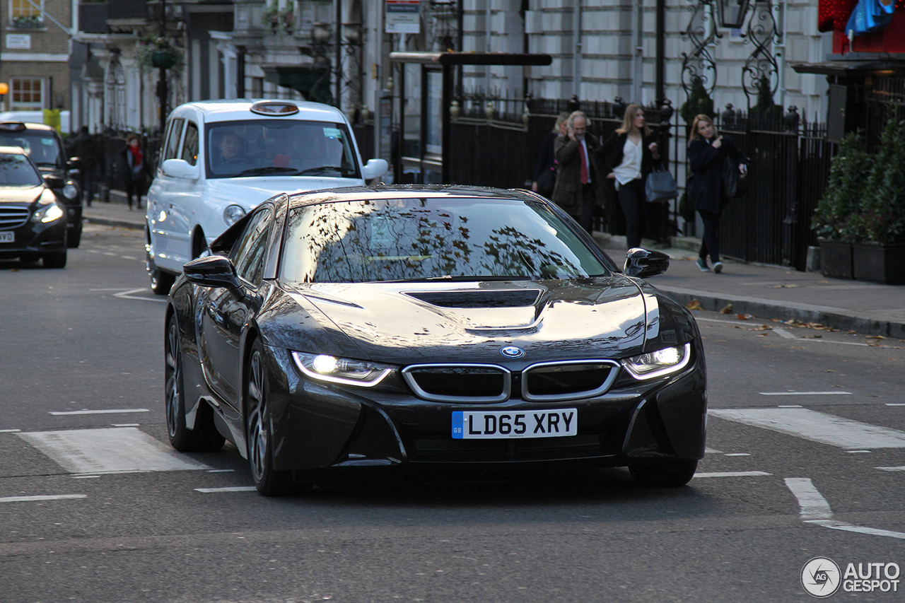 BMW i8