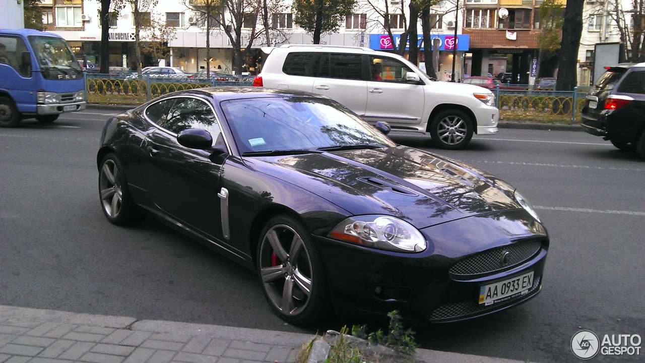 Jaguar XKR Portfolio