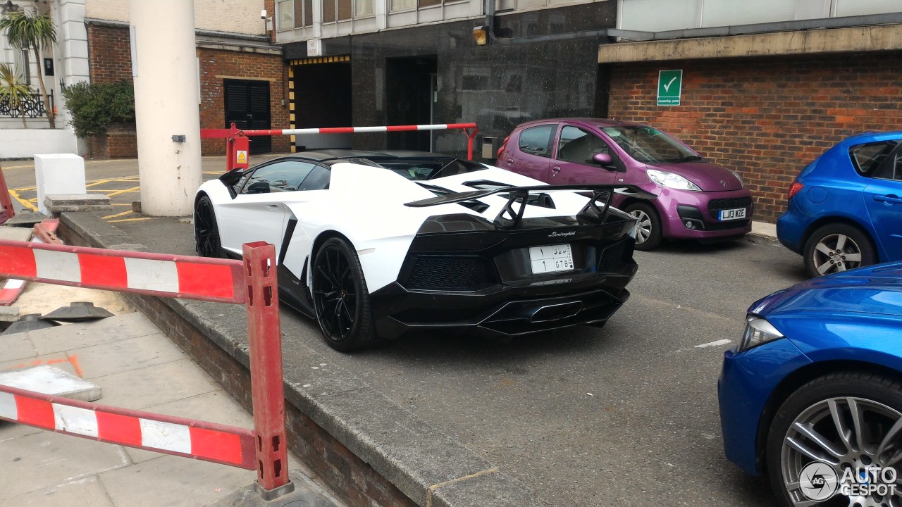 Lamborghini Aventador LP900-4 Roadster DMC Molto Veloce