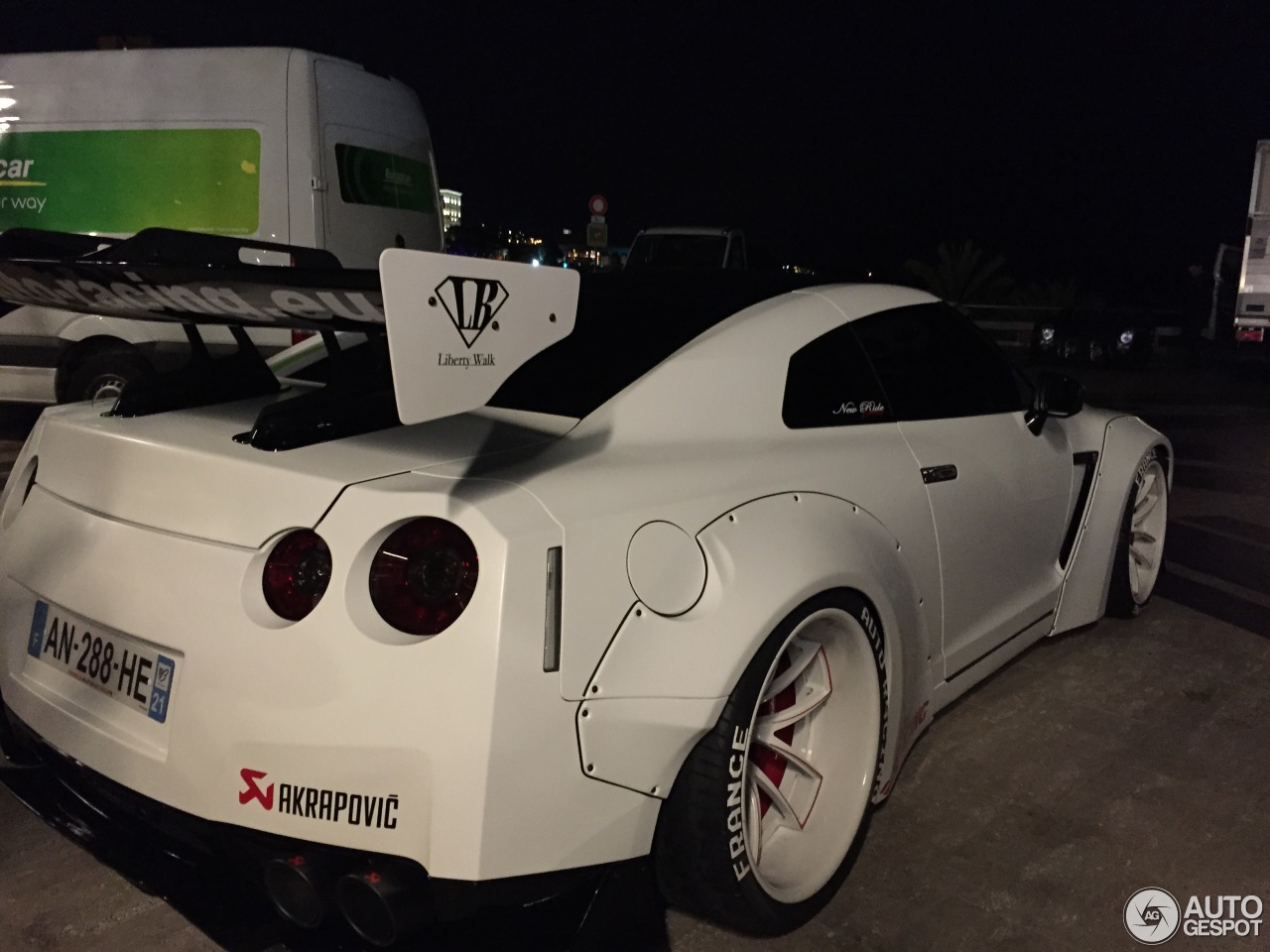 Nissan GT-R 2011 Liberty Walk Widebody