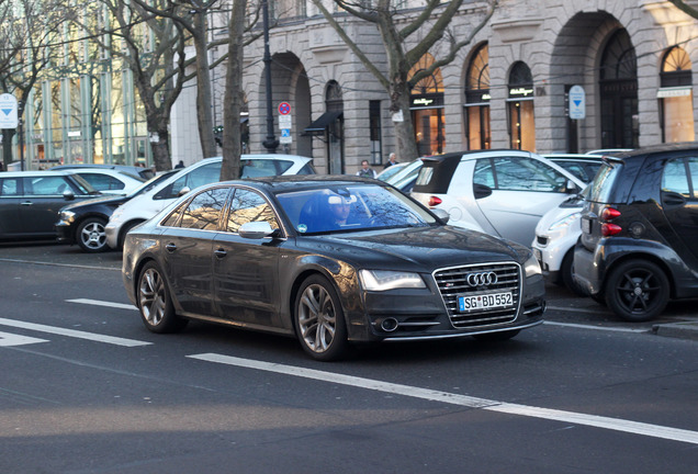 Audi S8 D4