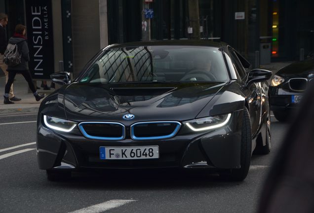 BMW i8