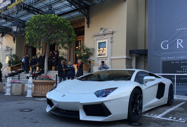 Lamborghini Aventador LP700-4