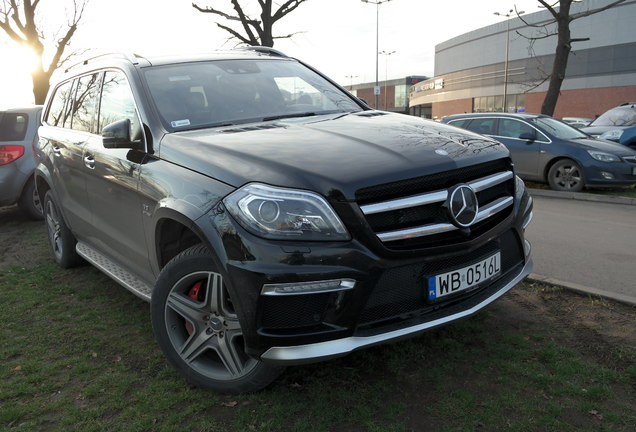 Mercedes-Benz GL 63 AMG X166