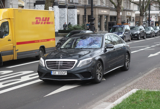 Mercedes-Benz S 63 AMG V222