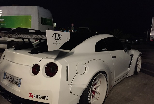 Nissan GT-R 2011 Liberty Walk Widebody