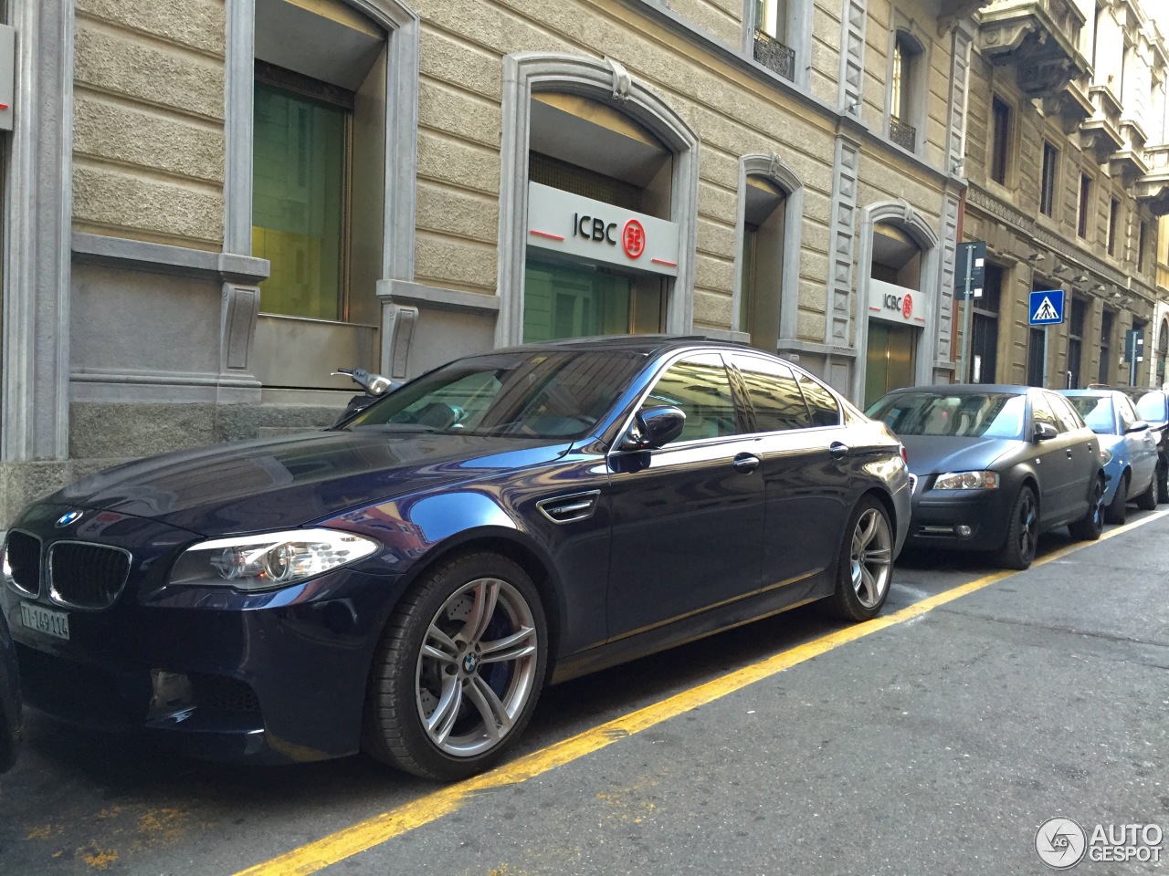 BMW M5 F10 2011