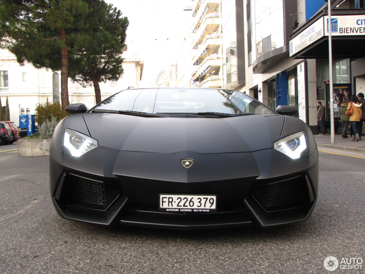 Lamborghini Aventador LP700-4