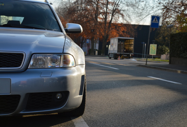 Audi RS4 Avant B5