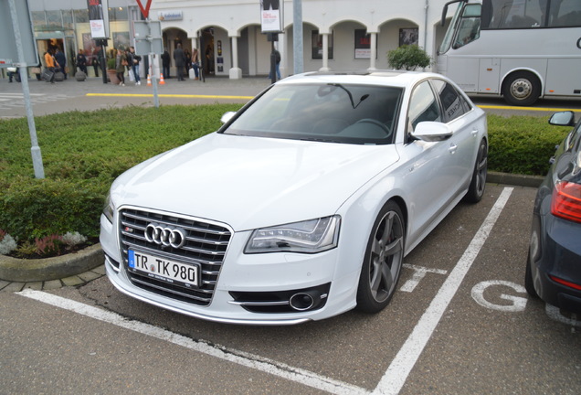 Audi S8 D4