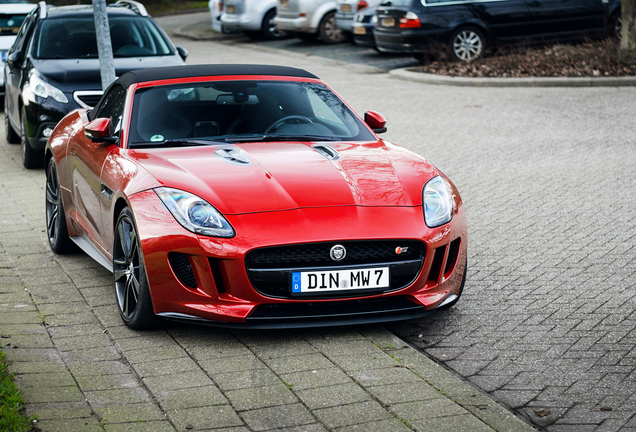 Jaguar F-TYPE S V8 Convertible