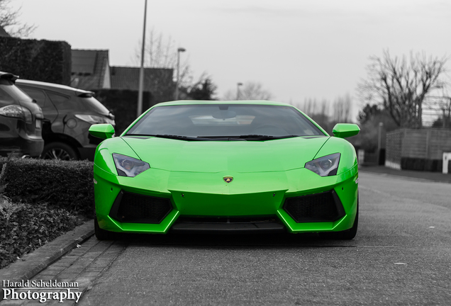 Lamborghini Aventador LP700-4