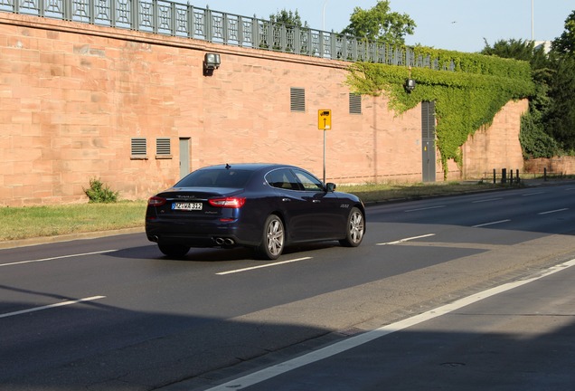 Maserati Quattroporte S Q4 2013