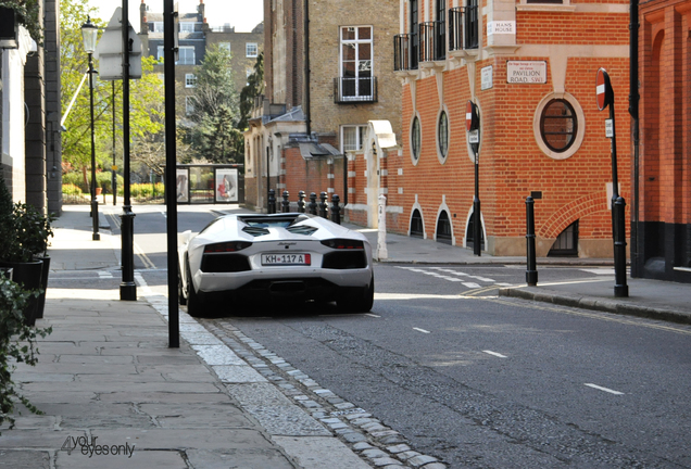 Lamborghini Aventador LP700-4 Roadster