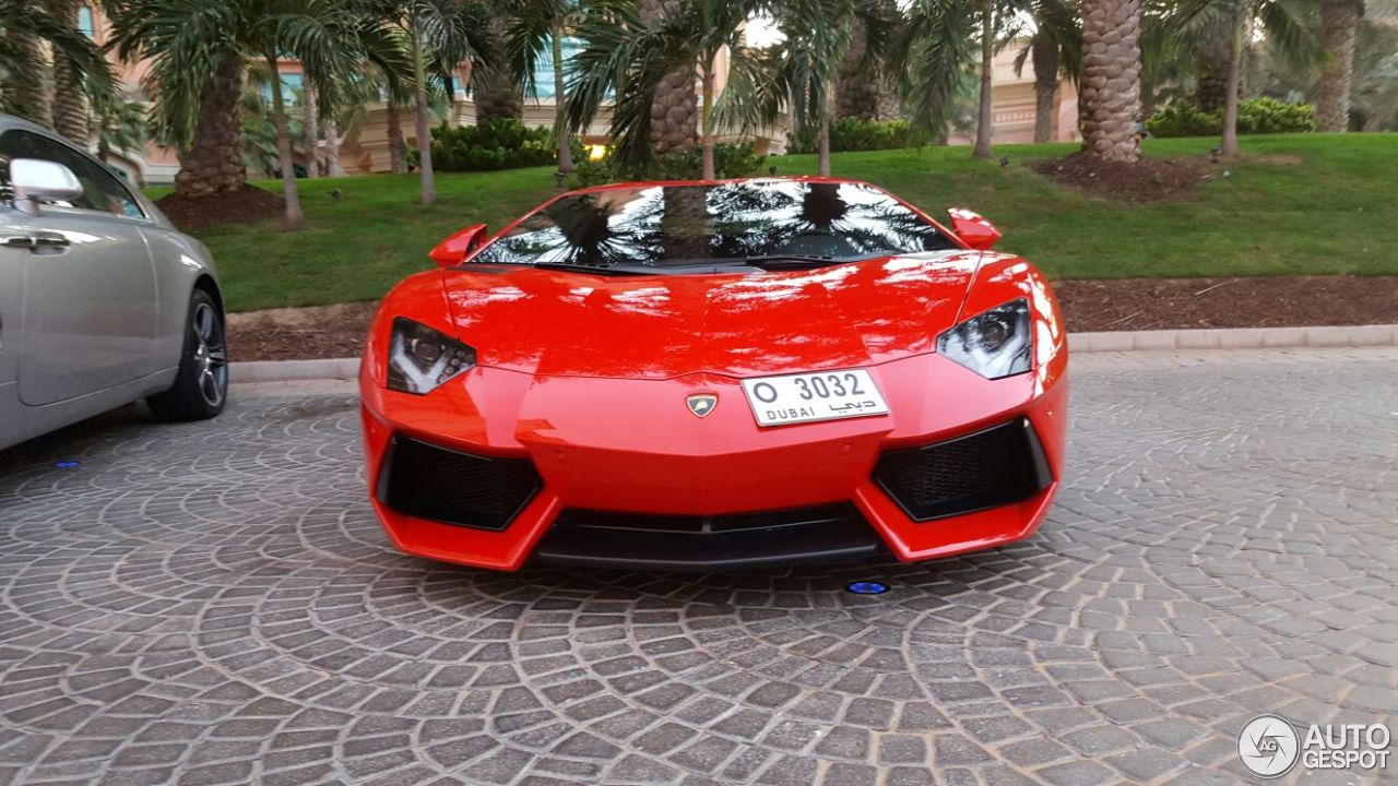 Lamborghini Aventador LP700-4