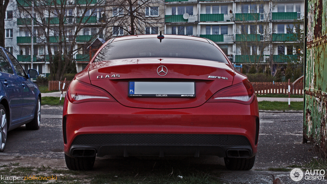 Mercedes-Benz CLA 45 AMG C117