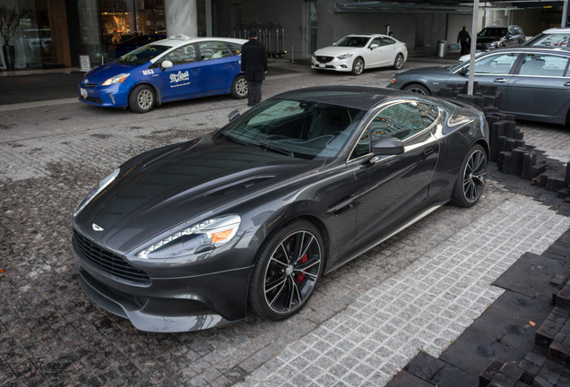 Aston Martin Vanquish 2013