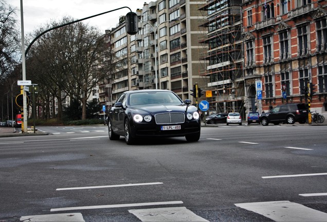 Bentley Flying Spur V8