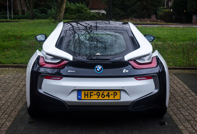 BMW i8