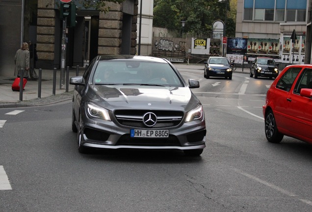 Mercedes-Benz CLA 45 AMG C117