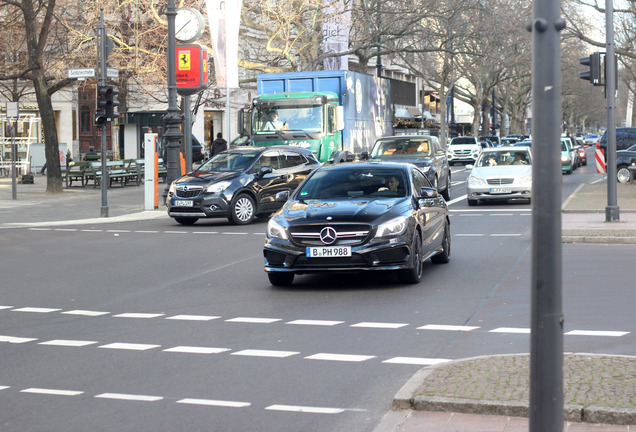 Mercedes-Benz CLA 45 AMG C117