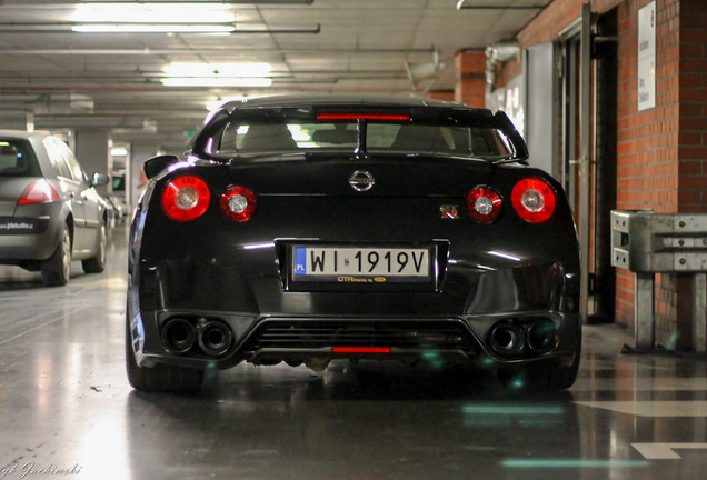 Nissan GT-R 2011