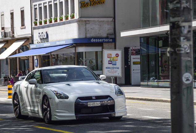 Nissan GT-R