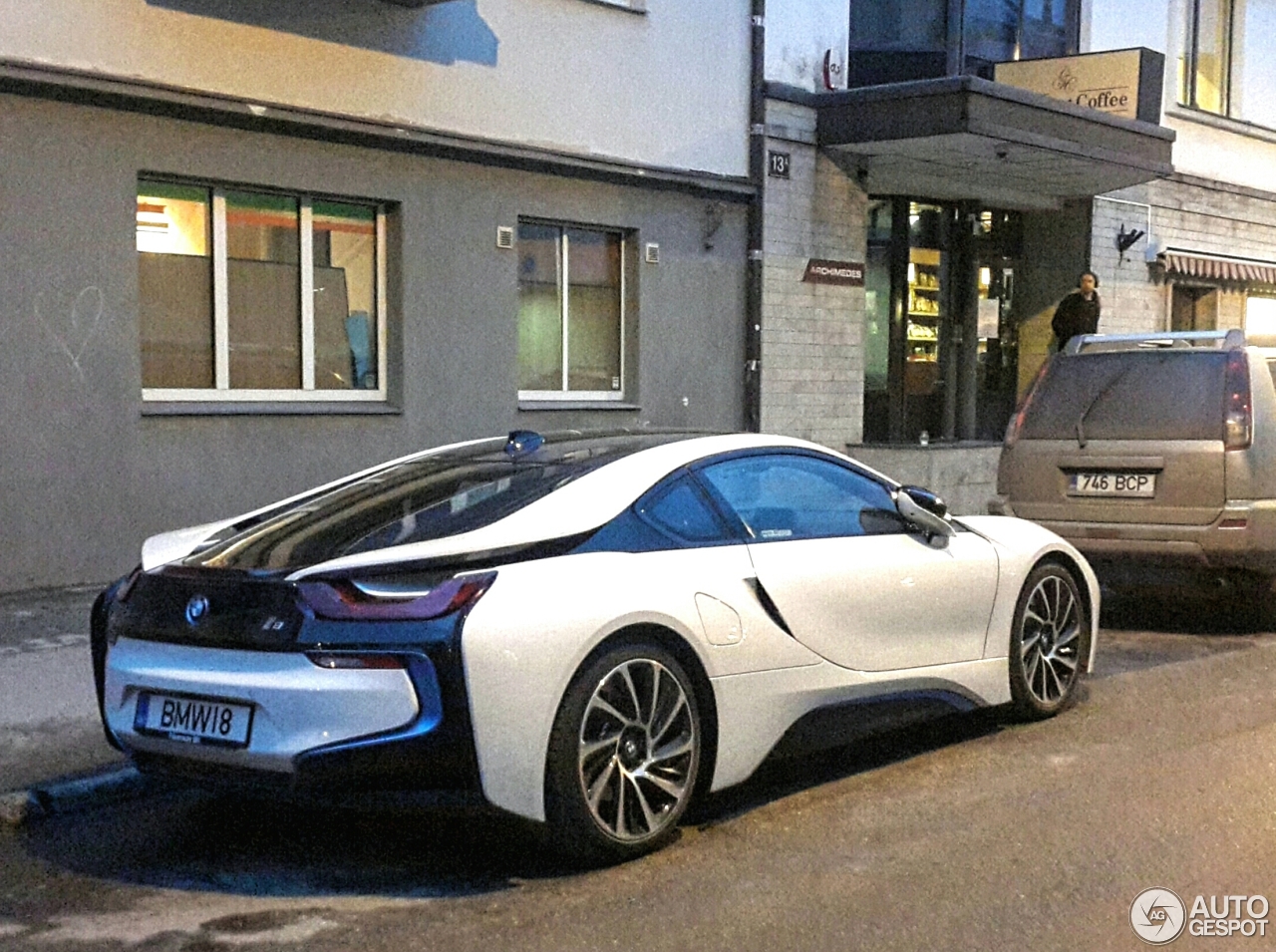 BMW i8