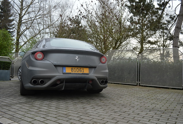 Ferrari FF