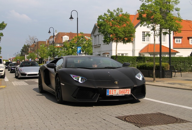 Lamborghini Aventador LP700-4