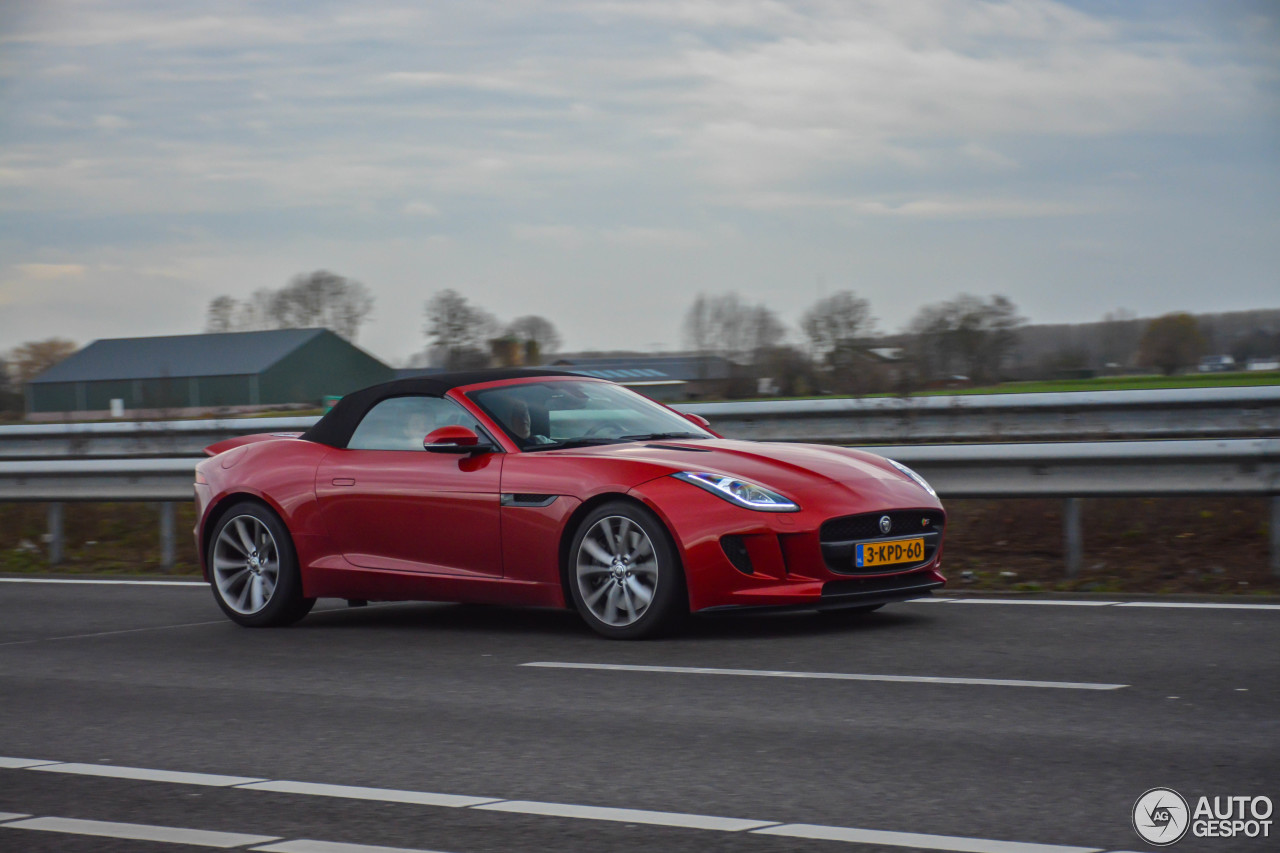 Jaguar F-TYPE S Convertible