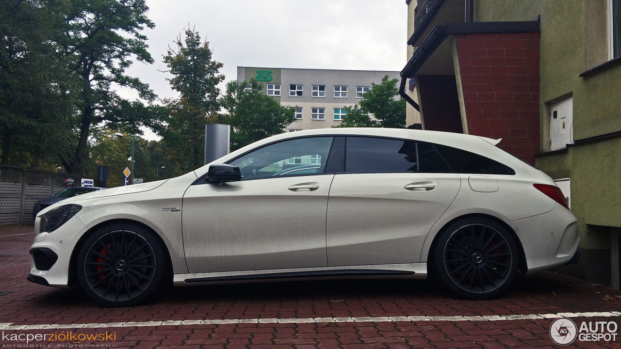 Mercedes-Benz CLA 45 AMG Shooting Brake