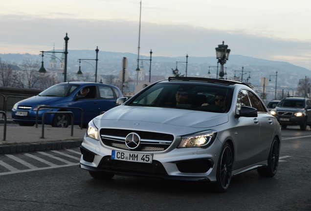 Mercedes-Benz CLA 45 AMG C117