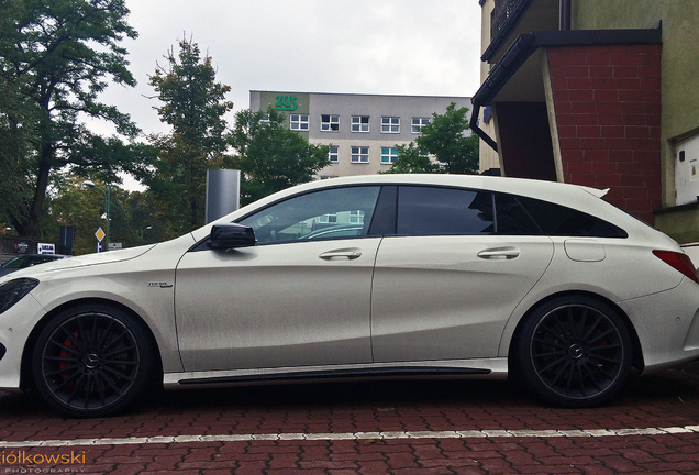 Mercedes-Benz CLA 45 AMG Shooting Brake