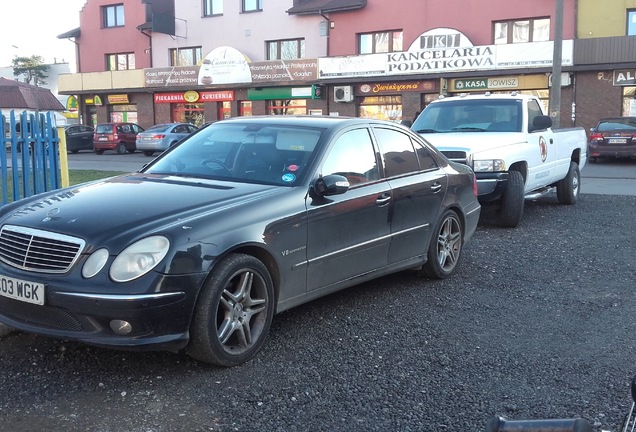 Mercedes-Benz E 55 AMG