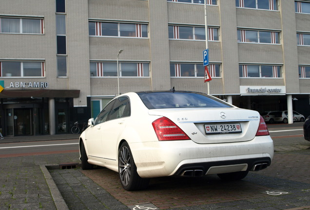 Mercedes-Benz S 63 AMG W221 2011