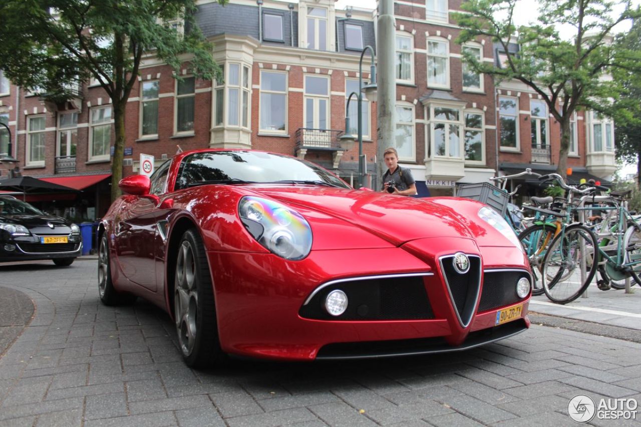 Alfa Romeo 8C Competizione