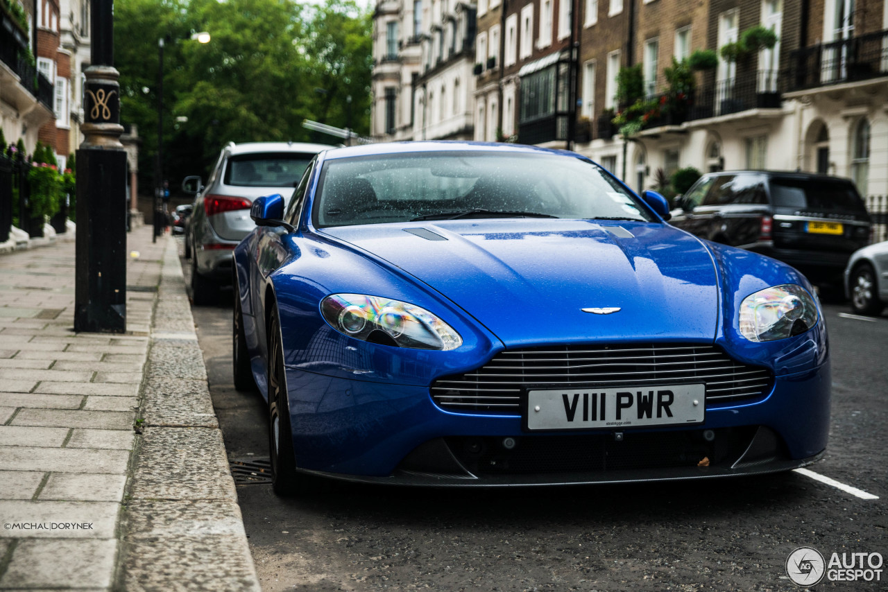 Aston Martin V8 Vantage S