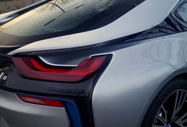 BMW i8