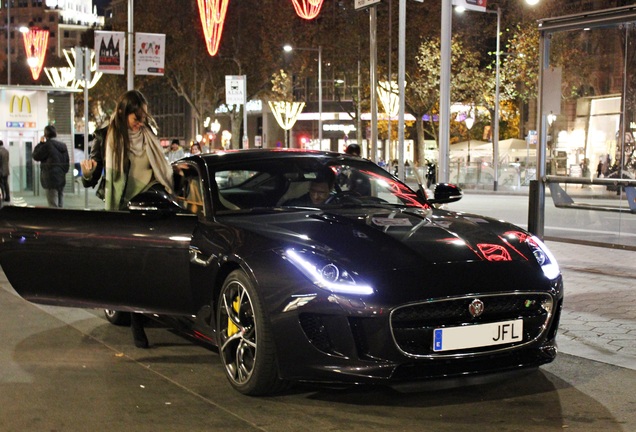 Jaguar F-TYPE R Coupé