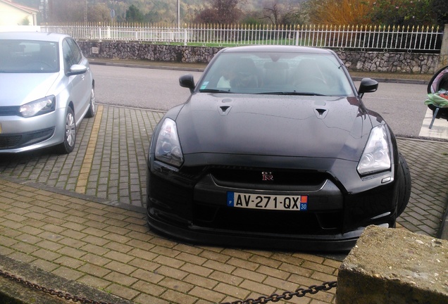 Nissan GT-R