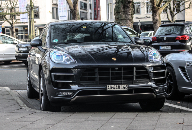 Porsche 95B Macan Turbo