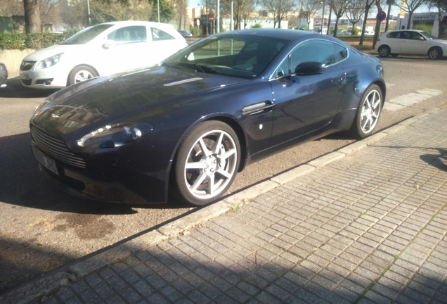 Aston Martin V8 Vantage